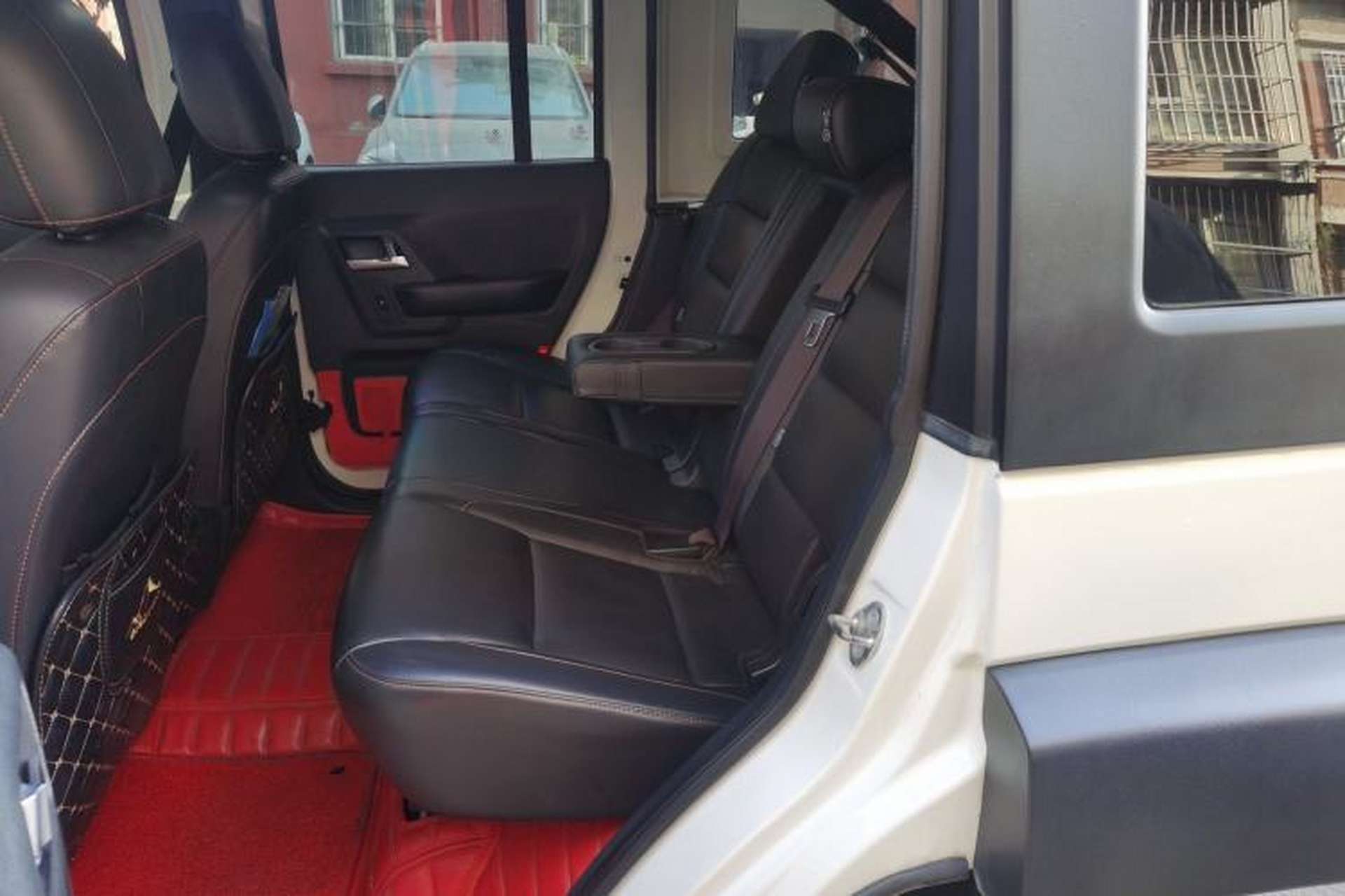 Used BAIC Off-Road BJ40 2016 40L 2.3T Automatic All-Wheel Drive Premium Edition Left Rear Seat