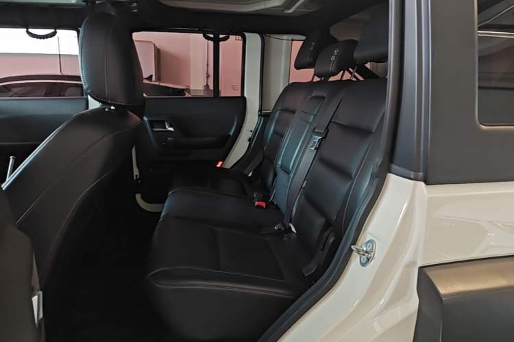Used BAIC Off-Road BJ40 2016 40L 2.3T Automatic All-Wheel Drive Premium Edition Left Rear Seat