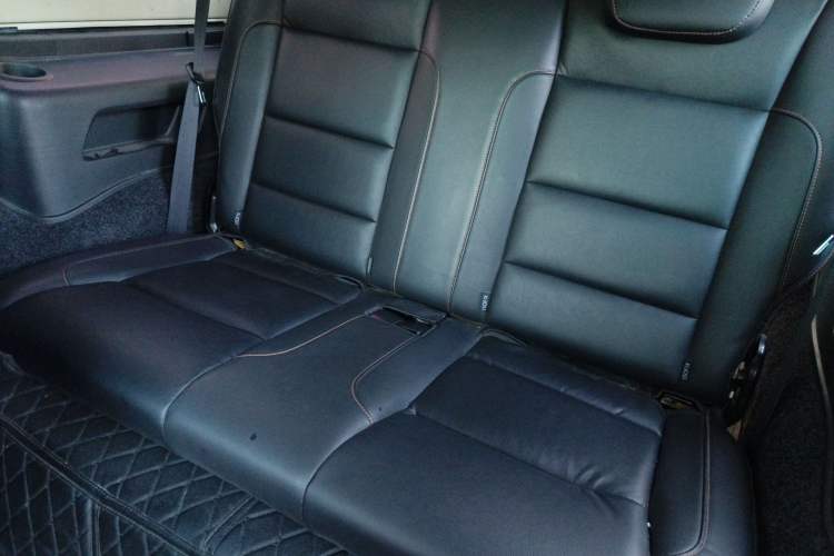 Used BAIC Off-Road BJ40 2016 2.3T Automatic Two-Wheel Drive Prestige Edition Left Rear Seat
