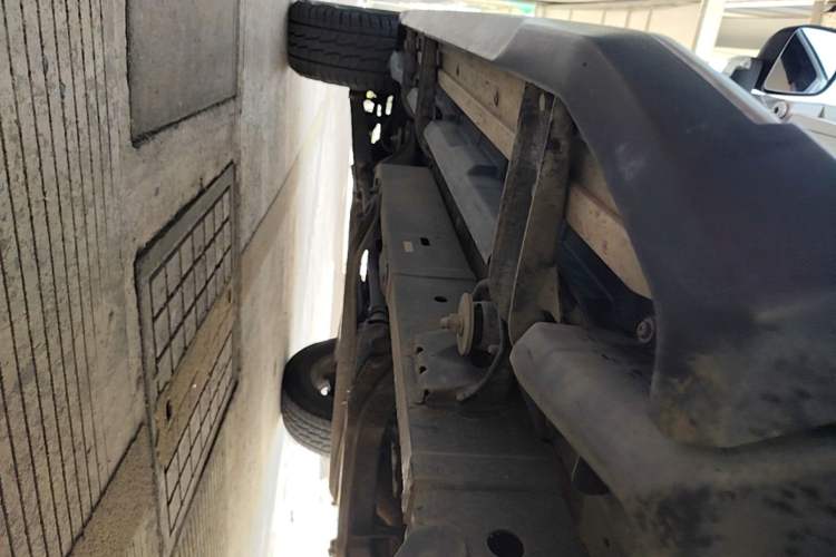 Used BAIC Off-Road BJ40 2016 40L 2.3T Automatic All-Wheel Drive Premium Edition Left Side Sill