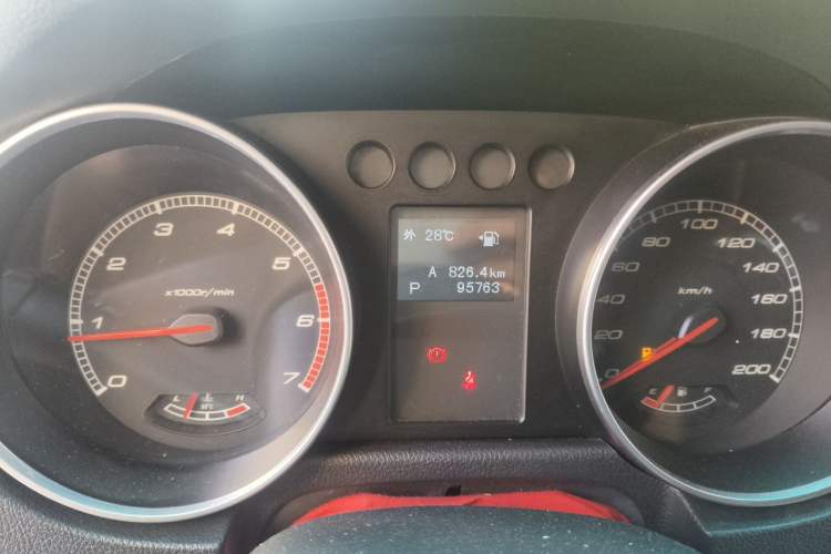 Used BAIC Off-Road BJ40 2016 40L 2.3T Automatic All-Wheel Drive Premium Edition Odometer Close Up