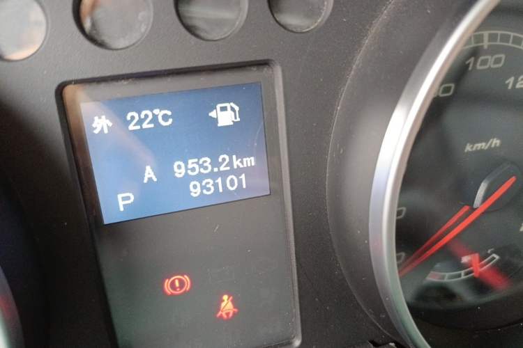 Used BAIC Off-Road BJ40 2016 40L 2.3T Automatic All-Wheel Drive Premium Edition Odometer Close Up