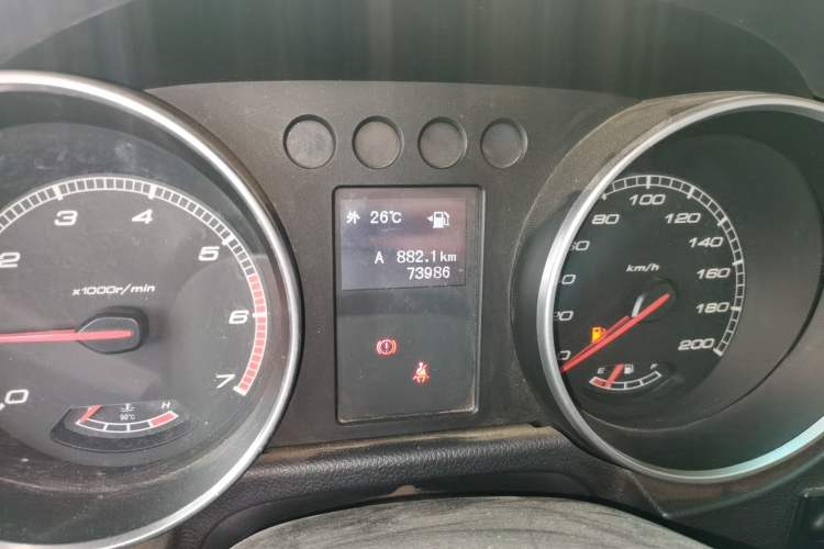 Used BAIC Off-Road BJ40 2016 40L 2.0T Manual Two-Wheel Drive Luxury Edition Odometer Close Up
