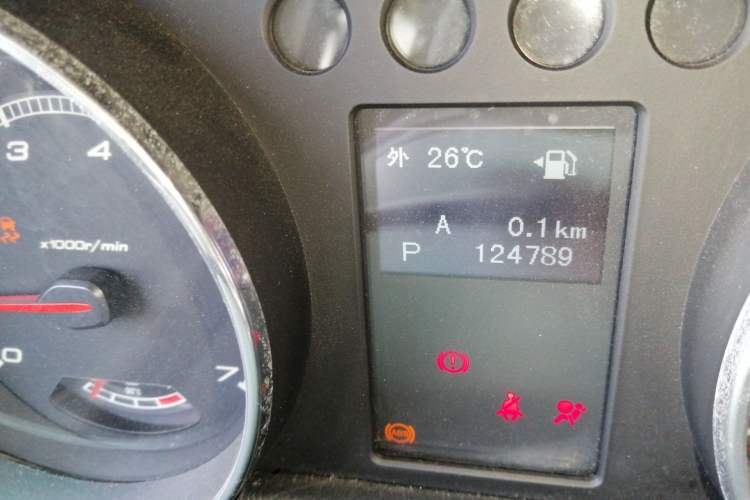 Used BAIC Off-Road BJ40 2016 40L 2.3T Automatic All-Wheel Drive Premium Edition Odometer Close Up
