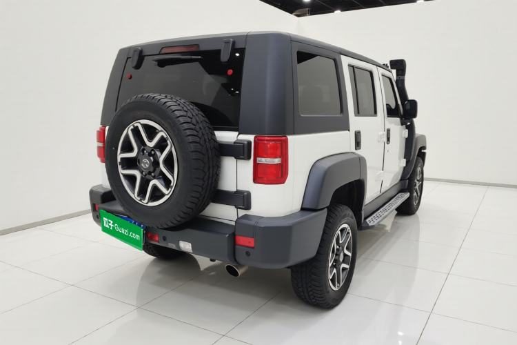 Used BAIC Off-Road BJ40 2016 40L 2.3T Automatic All-Wheel Drive Premium Edition Rear Right 45 Deg
