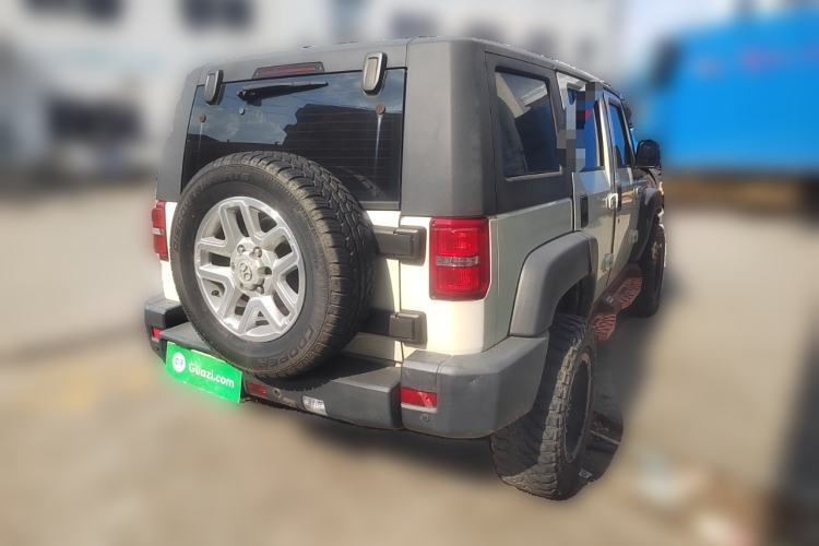 Used BAIC Off-Road BJ40 2016 40L 2.3T Automatic Two-Wheel Drive Prestige Edition Rear Right 45 Deg