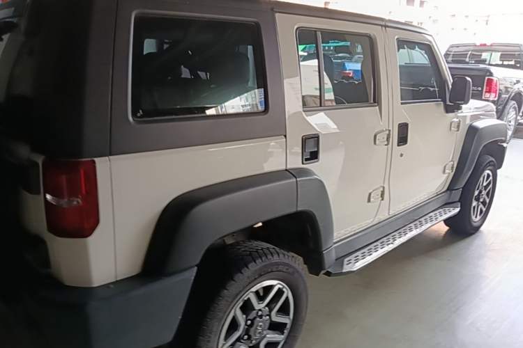 Used BAIC Off-Road BJ40 2016 40L 2.3T Automatic All-Wheel Drive Premium Edition Rear Right 45 Deg