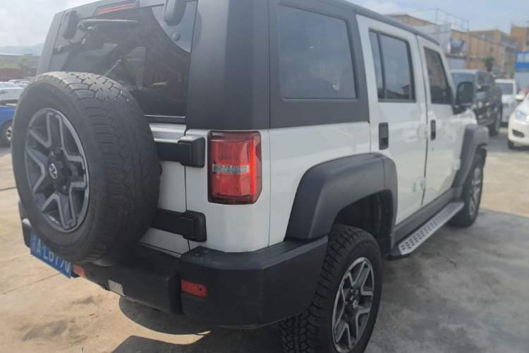 Used BAIC Off-Road BJ40 2016 40L 2.3T Automatic All-Wheel Drive Premium Edition Rear Right 45 Deg