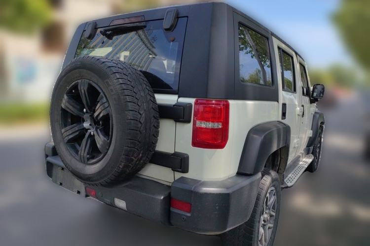 Used BAIC Off-Road BJ40 2016 40L 2.3T Automatic All-Wheel Drive Premium Edition Rear Right 45 Deg