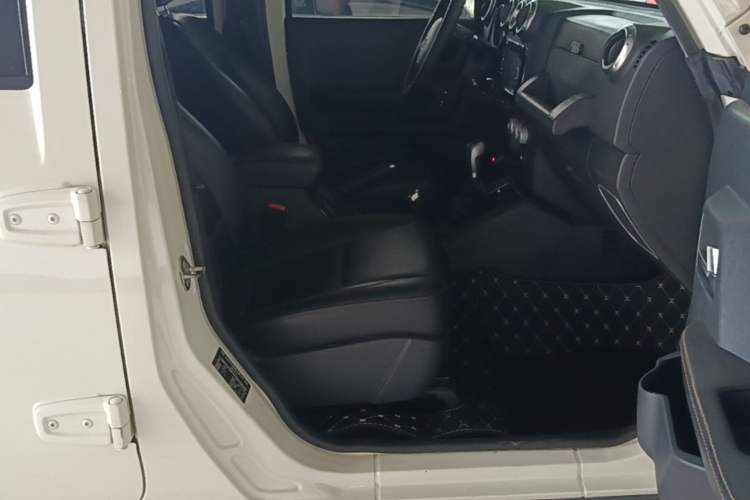 Used BAIC Off-Road BJ40 2016 40L 2.3T Automatic All-Wheel Drive Premium Edition Right Front Seat