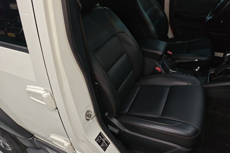 Used BAIC Off-Road BJ40 2016 40L 2.3T Automatic All-Wheel Drive Premium Edition Right Front Seat
