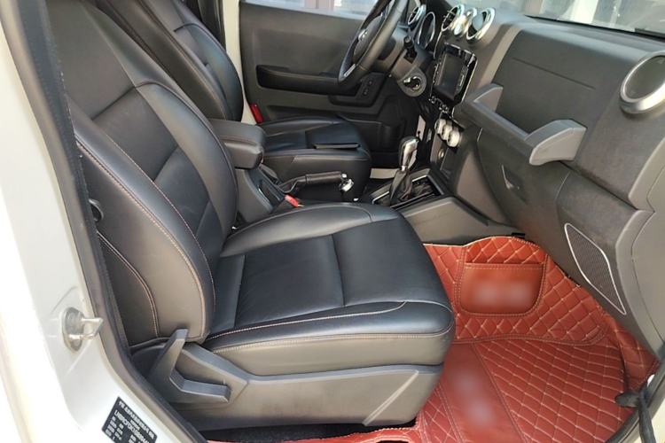 Used BAIC Off-Road BJ40 2016 40L 2.3T Automatic All-Wheel Drive Premium Edition Right Front Seat