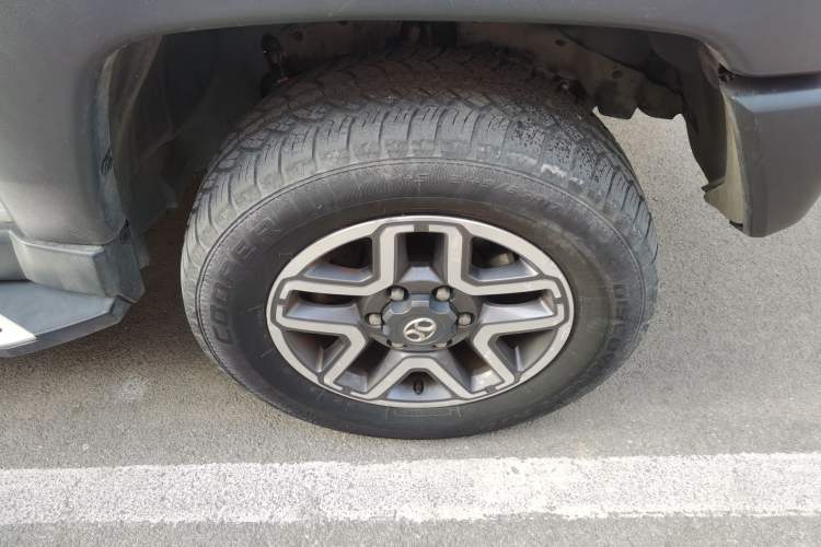 Used BAIC Off-Road BJ40 2016 40L 2.3T Automatic All-Wheel Drive Premium Edition Right Front Wheel Hub