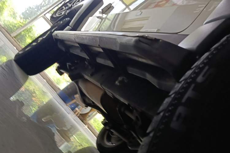 Used BAIC Off-Road BJ40 2016 40L 2.3T Automatic All-Wheel Drive Premium Edition Right Side Sill