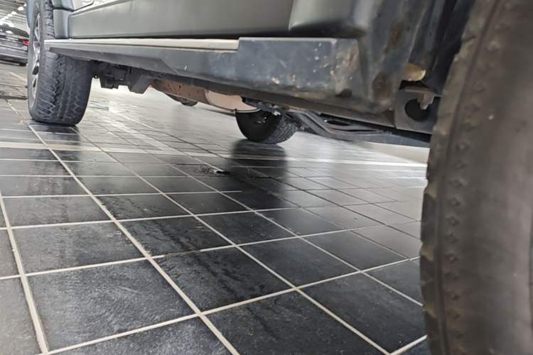Used BAIC Off-Road BJ40 2016 40L 2.3T Automatic All-Wheel Drive Premium Edition Right Side Sill