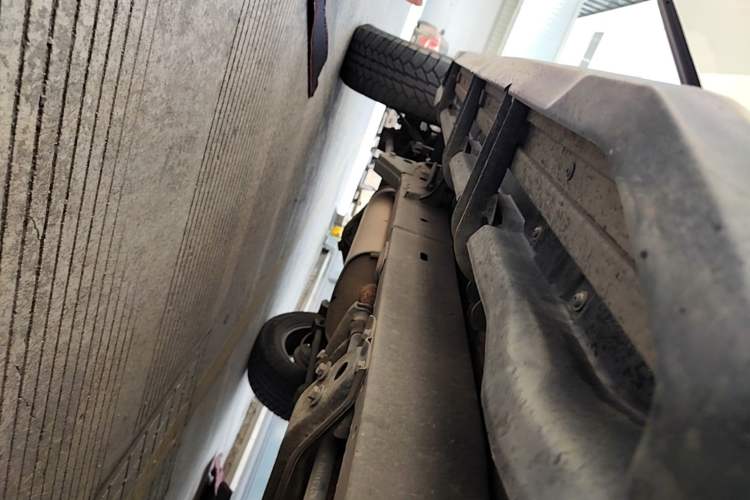 Used BAIC Off-Road BJ40 2016 40L 2.3T Automatic All-Wheel Drive Premium Edition Right Side Sill