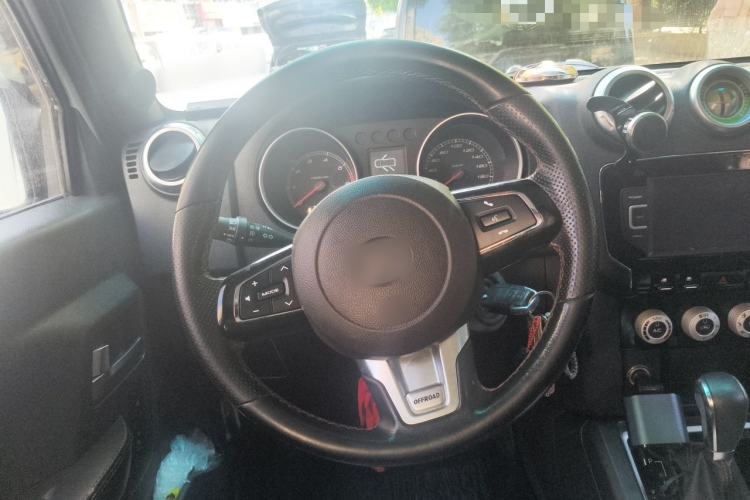 Used BAIC Off-Road BJ40 2016 40L 2.3T Automatic All-Wheel Drive Premium Edition Steering Wheel