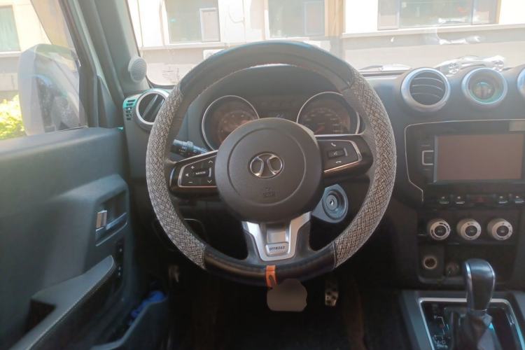 Used BAIC Off-Road BJ40 2016 40L 2.3T Automatic All-Wheel Drive Premium Edition Steering Wheel