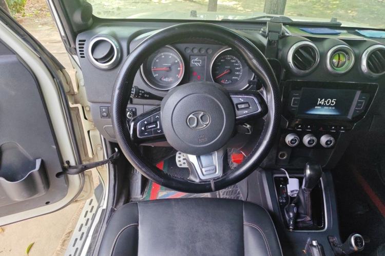 Used BAIC Off-Road BJ40 2016 40L 2.3T Automatic All-Wheel Drive Premium Edition Steering Wheel