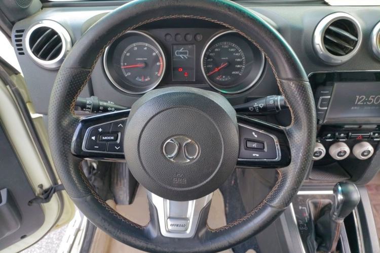 Used BAIC Off-Road BJ40 2016 40L 2.3T Automatic All-Wheel Drive Premium Edition Steering Wheel
