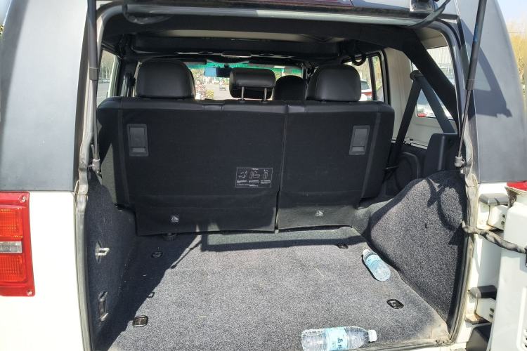 Used BAIC Off-Road BJ40 2016 40L 2.3T Automatic All-Wheel Drive Premium Edition Trunk
