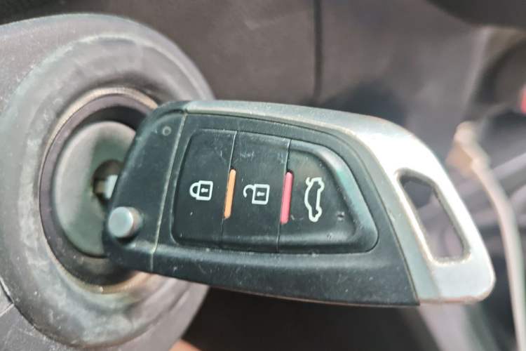 Used BAIC Off-Road BJ40 2016 2.0T Manual Four-Wheel Drive Prestige Edition Vehicle Key