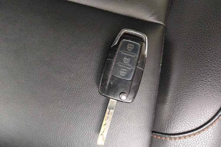 Used BAIC Off-Road BJ40 2016 40L 2.0T Manual All-Wheel Drive Prestige Edition Vehicle Key