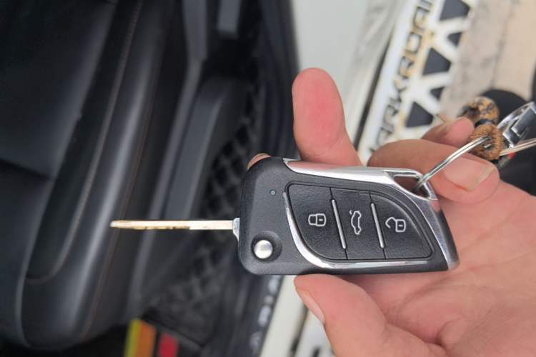 Used BAIC Off-Road BJ40 2016 40L 2.3T Automatic All-Wheel Drive Premium Edition Vehicle Key