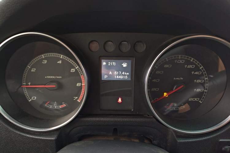 Used BAIC Off-Road BJ40 2017 40L 2.3T Automatic All-Wheel Drive Ring of the Tower Champion Edition Odometer Close Up