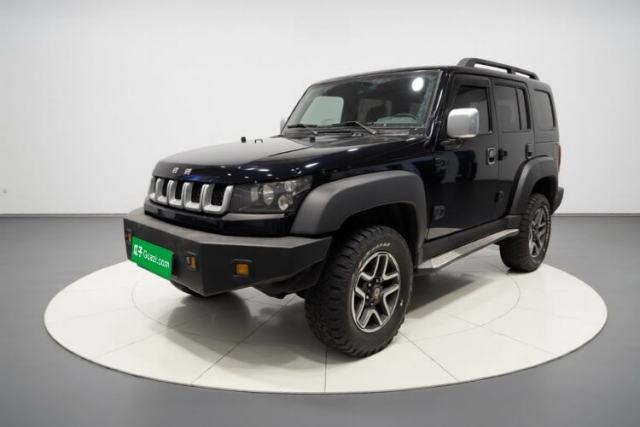 Ojetý BAIC Off-Road BJ40 2017 40L 2.3T Automatic All-Wheel Drive Ring of the Tower Champion Edition