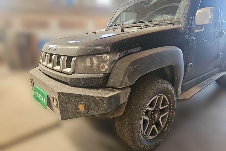 Used BAIC Off-Road BJ40 2017 40L 2.3T Automatic All-Wheel Drive Ring of the Tower Champion Edition Guazi used car, China used car export, Used car for sale, Used cars, Cheapest cars for sale