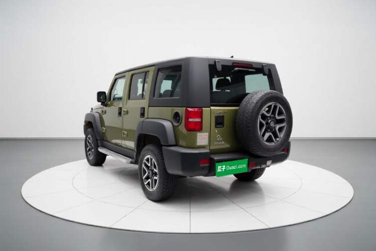 Used BAIC Off-Road BJ40 2017 40L 2.3T Automatic All-Wheel Drive Ring of the Tower Champion Edition Exterior 5