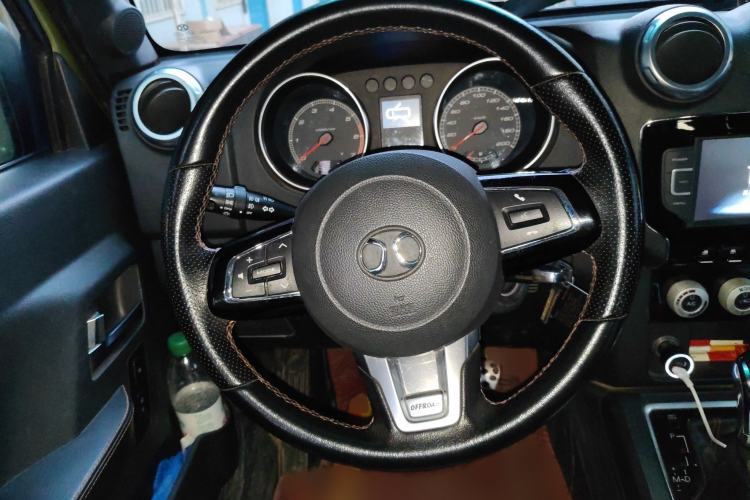 Used BAIC Off-Road BJ40 2017 40L 2.3T Automatic All-Wheel Drive Ring of the Tower Champion Edition Steering Wheel