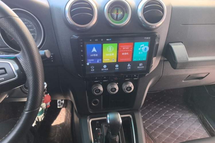 Used BAIC Off-Road BJ40 2017 40L 2.3T Automatic All-Wheel Drive Ring of the Tower Champion Edition Audio And AC Panel
