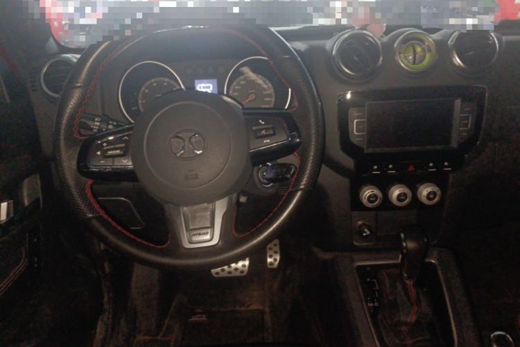 Used BAIC Off-Road BJ40 2017 40L 2.3T Automatic All-Wheel Drive Ring of the Tower Champion Edition Center Console
