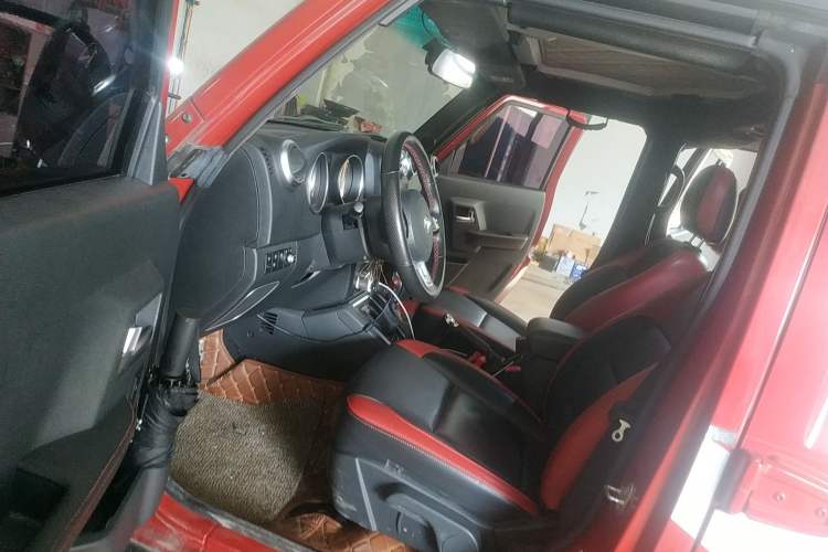 Used BAIC Off-Road BJ40 2017 40L 2.3T Automatic All-Wheel Drive Ring of the Tower Champion Edition Driver Seat