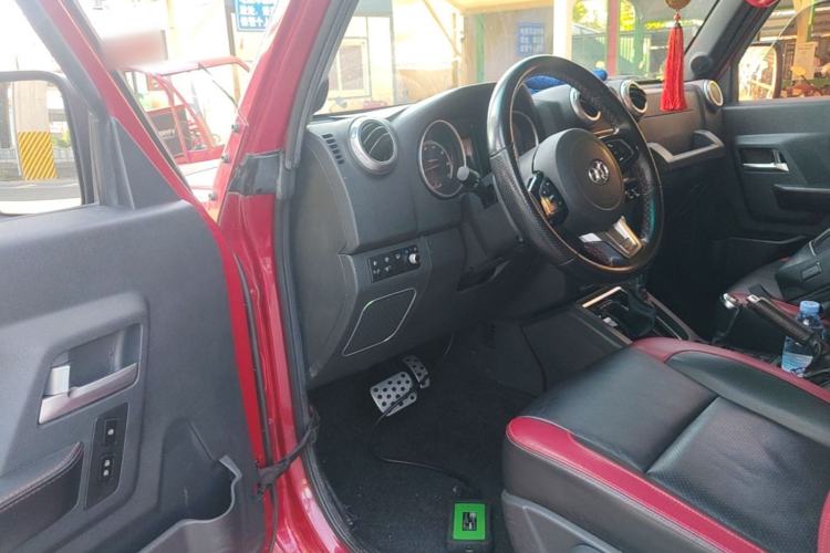 Used BAIC Off-Road BJ40 2017 40L 2.3T Automatic All-Wheel Drive Ring of the Tower Champion Edition Driver Seat