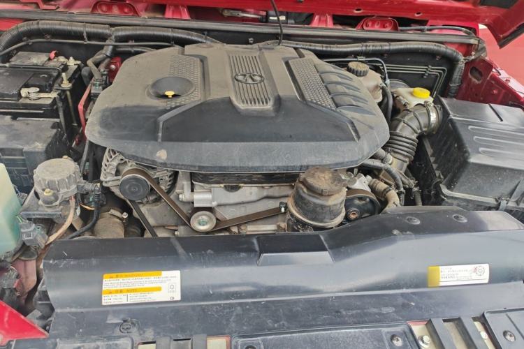 Used BAIC Off-Road BJ40 2017 40L 2.3T Automatic All-Wheel Drive Ring of the Tower Champion Edition Engine Bay