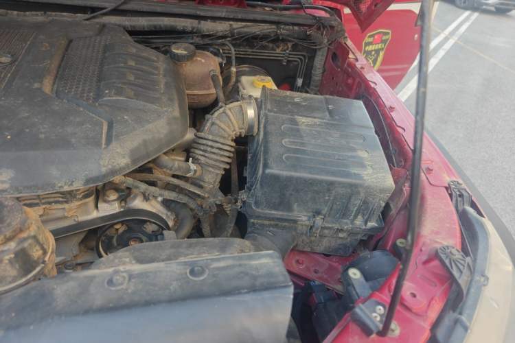 Used BAIC Off-Road BJ40 2017 40L 2.3T Automatic All-Wheel Drive Ring of the Tower Champion Edition Engine Bay Left