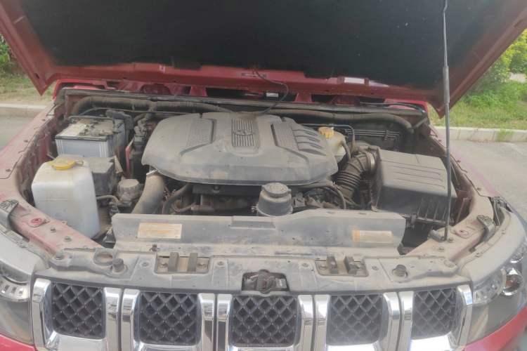 Used BAIC Off-Road BJ40 2017 40L 2.3T Automatic All-Wheel Drive Ring of the Tower Champion Edition Engine Bay