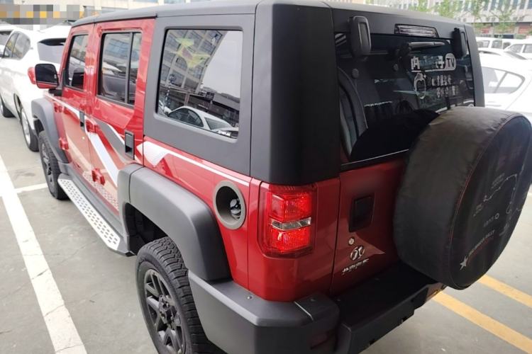 Used BAIC Off-Road BJ40 2017 40L 2.3T Automatic All-Wheel Drive Ring of the Tower Champion Edition Exterior 2