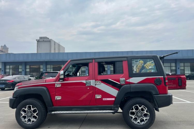 Used BAIC Off-Road BJ40 2017 40L 2.3T Automatic All-Wheel Drive Ring of the Tower Champion Edition Exterior 3