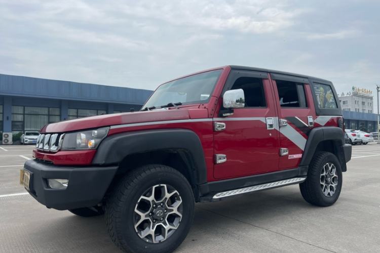 Used BAIC Off-Road BJ40 2017 40L 2.3T Automatic All-Wheel Drive Ring of the Tower Champion Edition Exterior 4