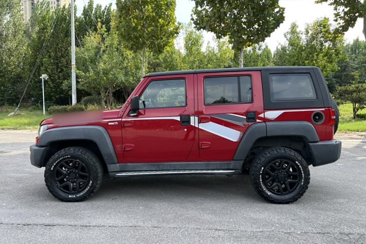 Used BAIC Off-Road BJ40 2017 40L 2.3T Manual Four-Wheel Drive Ring of the Tower Champion Edition Exterior 8