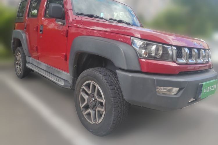 Used BAIC Off-Road BJ40 2017 40L 2.3T Automatic All-Wheel Drive Ring of the Tower Champion Edition Front Right 45 Deg