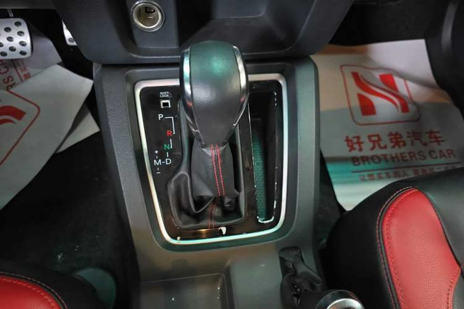 Used BAIC Off-Road BJ40 2017 40L 2.3T Automatic All-Wheel Drive Ring of the Tower Champion Edition Gear Lever