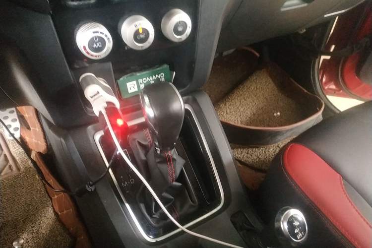 Used BAIC Off-Road BJ40 2017 40L 2.3T Automatic All-Wheel Drive Ring of the Tower Champion Edition Gear Lever