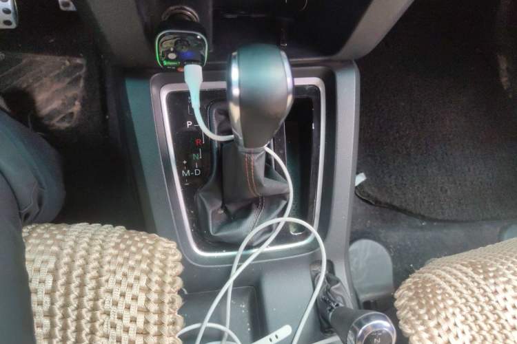 Used BAIC Off-Road BJ40 2017 40L 2.3T Automatic All-Wheel Drive Ring of the Tower Champion Edition Gear Lever