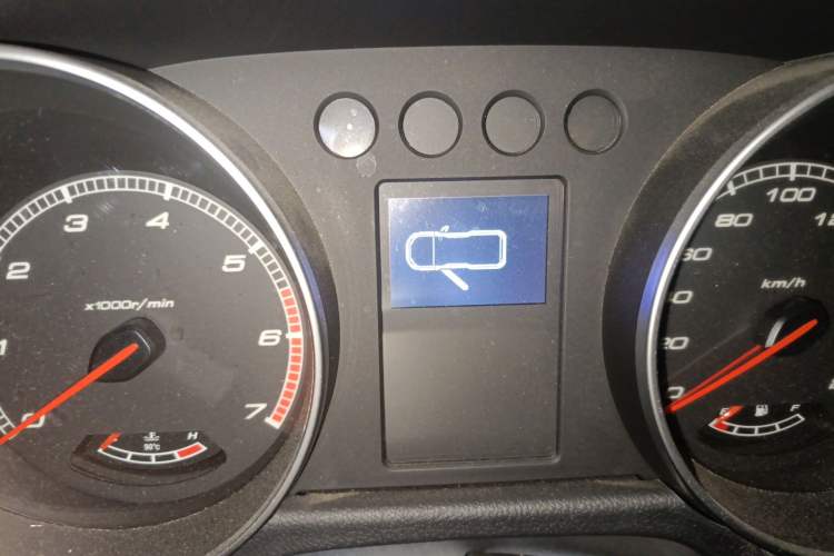 Used BAIC Off-Road BJ40 2017 40L 2.3T Automatic All-Wheel Drive Ring of the Tower Champion Edition Instrument Cluster