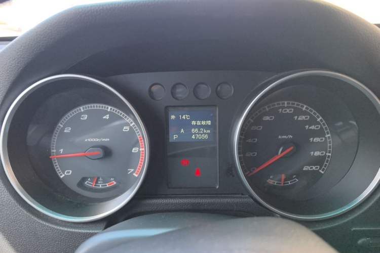 Used BAIC Off-Road BJ40 2017 40L 2.3T Automatic All-Wheel Drive Ring of the Tower Champion Edition Instrument Cluster